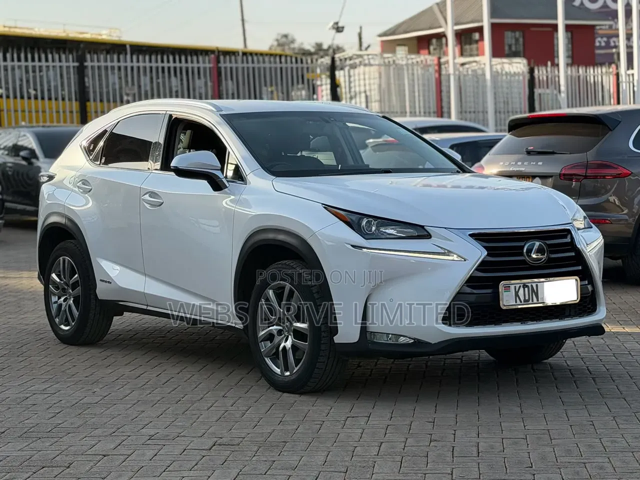 Lexus NX 2016 Pearl