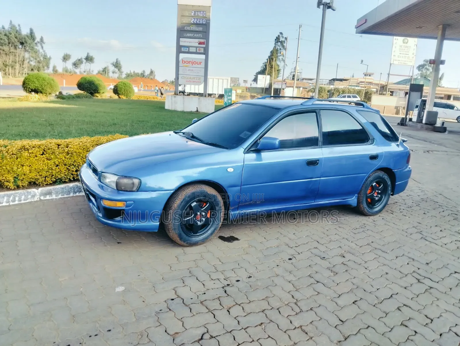 Subaru Impreza Wagon 1996 Blue