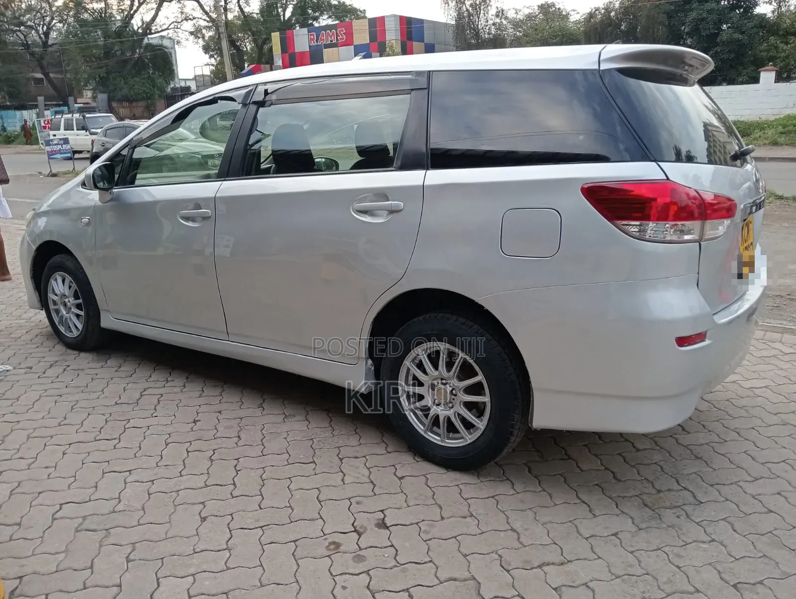 Toyota Wish 2011 White