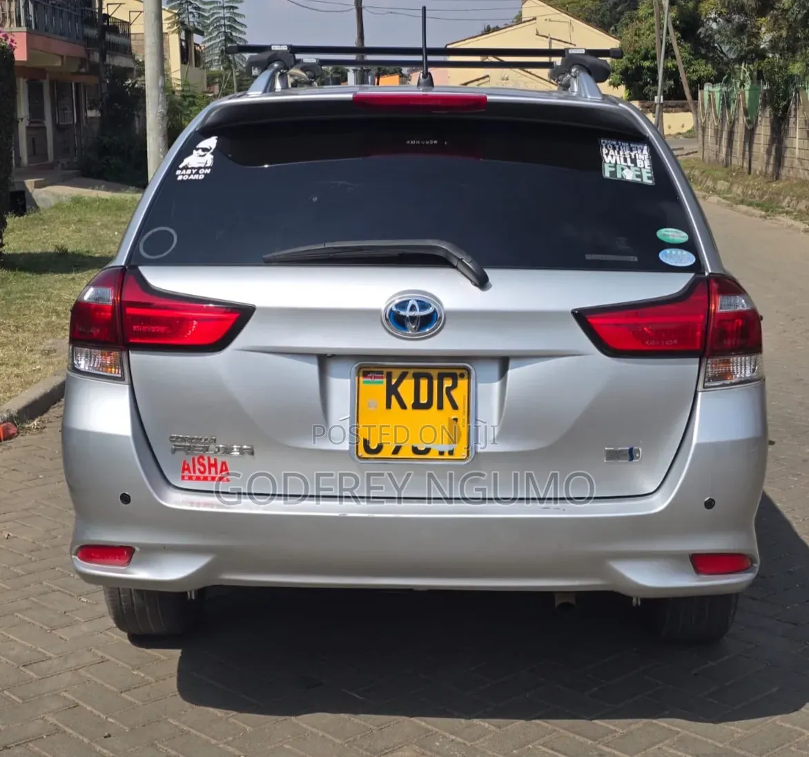 Toyota Corolla Fielder 2018 Silver