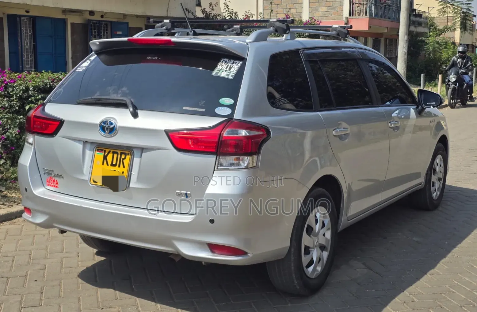 Toyota Corolla Fielder 2018 Silver