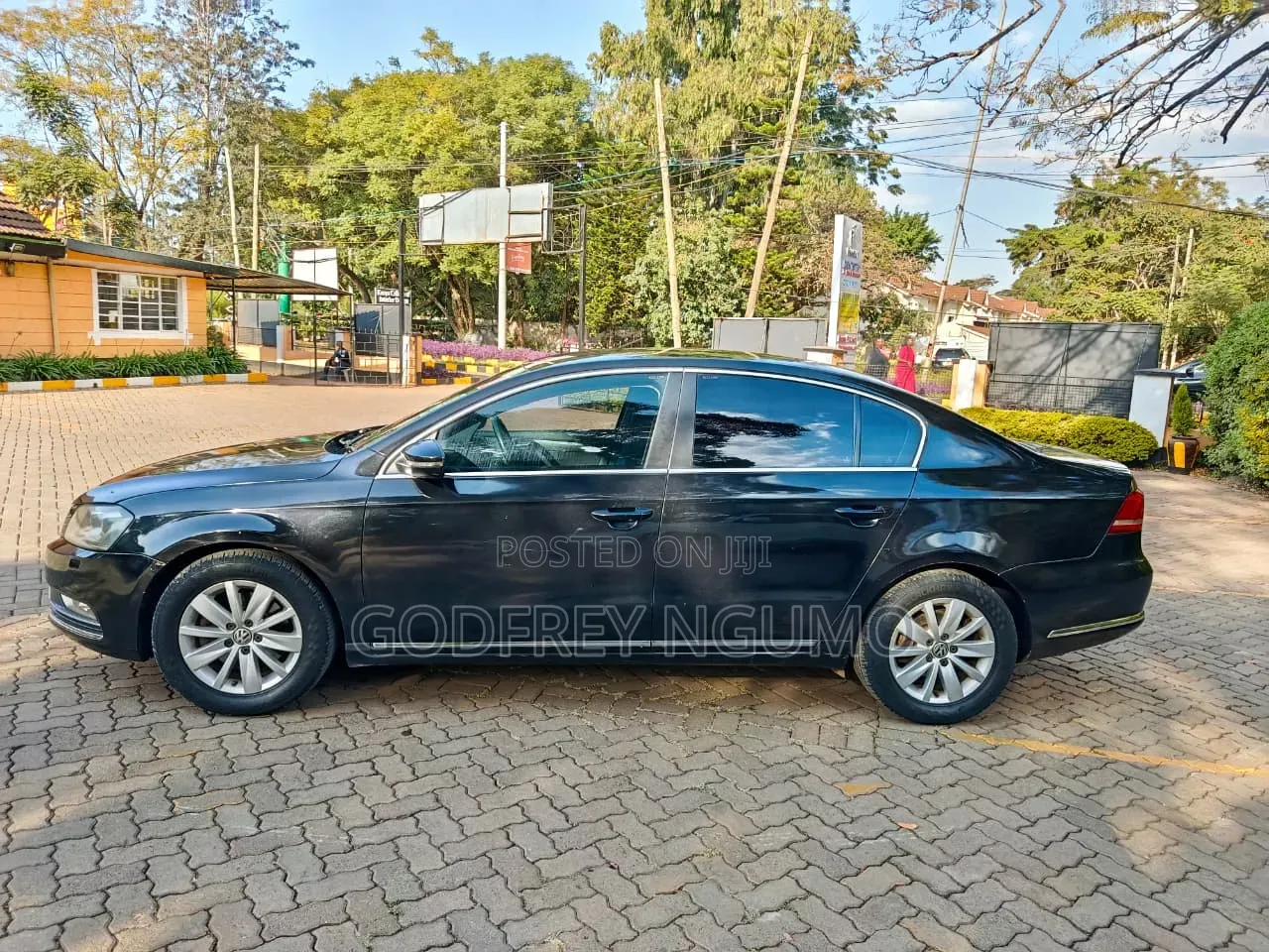 Volkswagen Passat 2012 Black