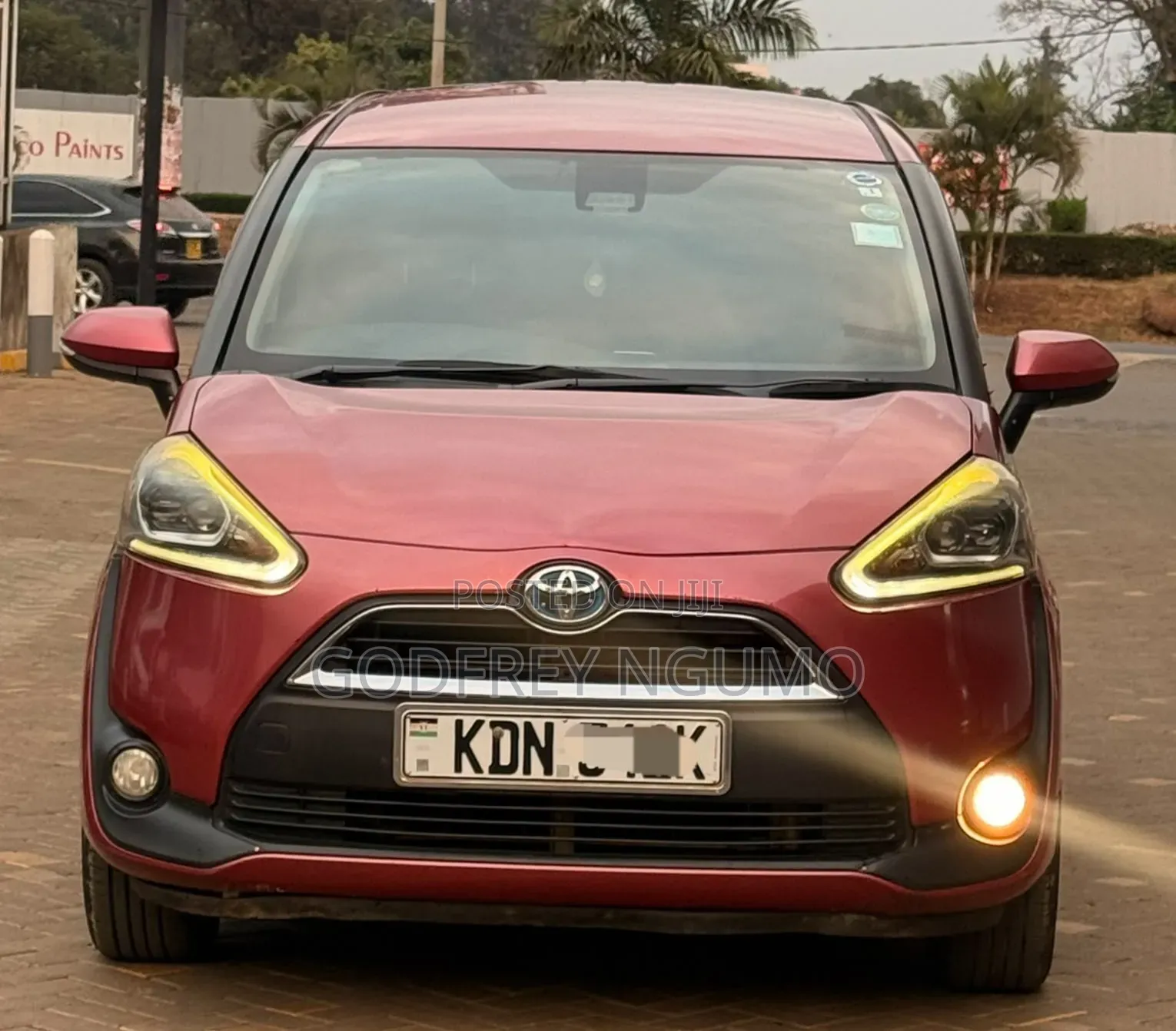 Toyota Sienta 2017 Burgundy