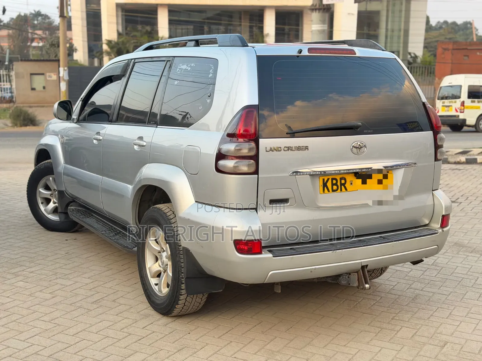 Toyota Land Cruiser Prado 2005 Silver