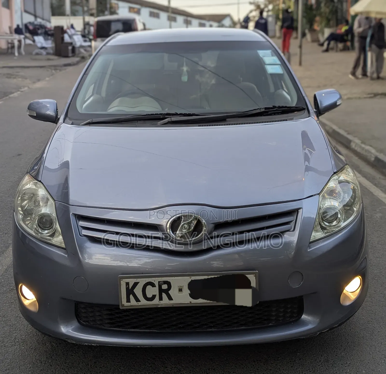 Toyota Auris 2011 Blue