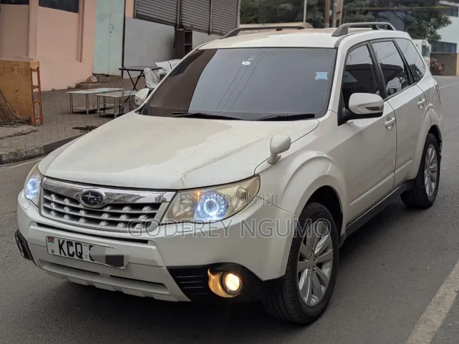 Subaru Forester 2010 White