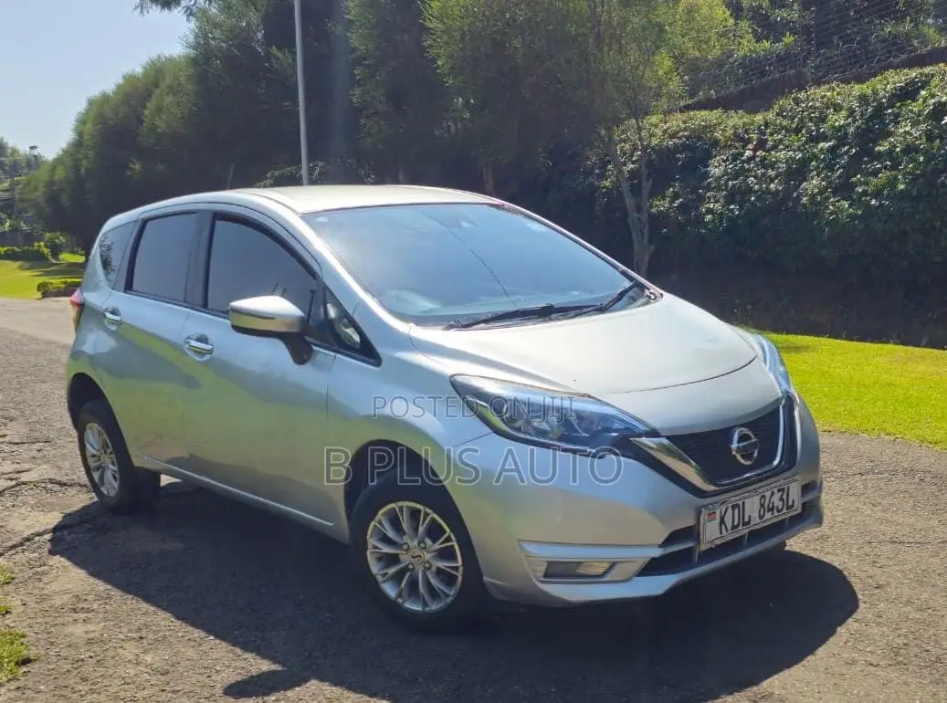 Nissan Note 2016 Silver