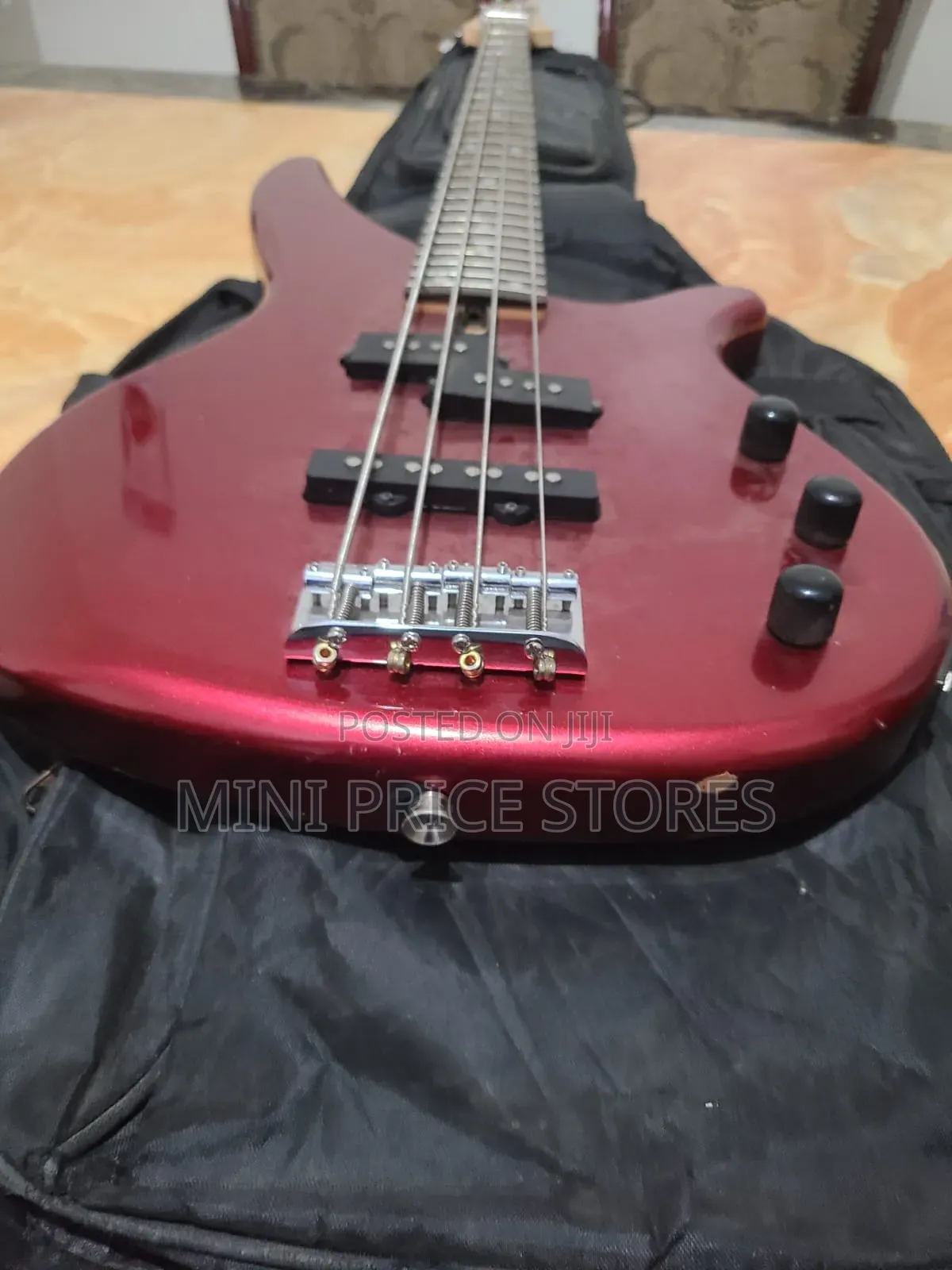 Yamaha Guitar 4strings