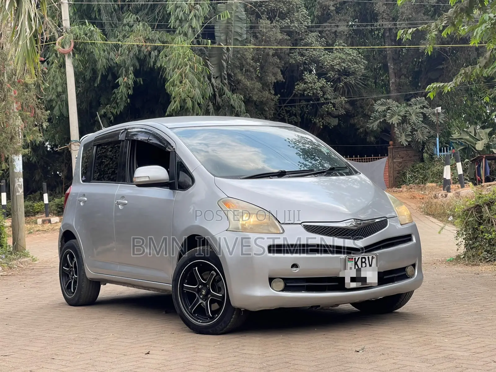 Toyota Ractis 1.5 FWD 2006 Silver