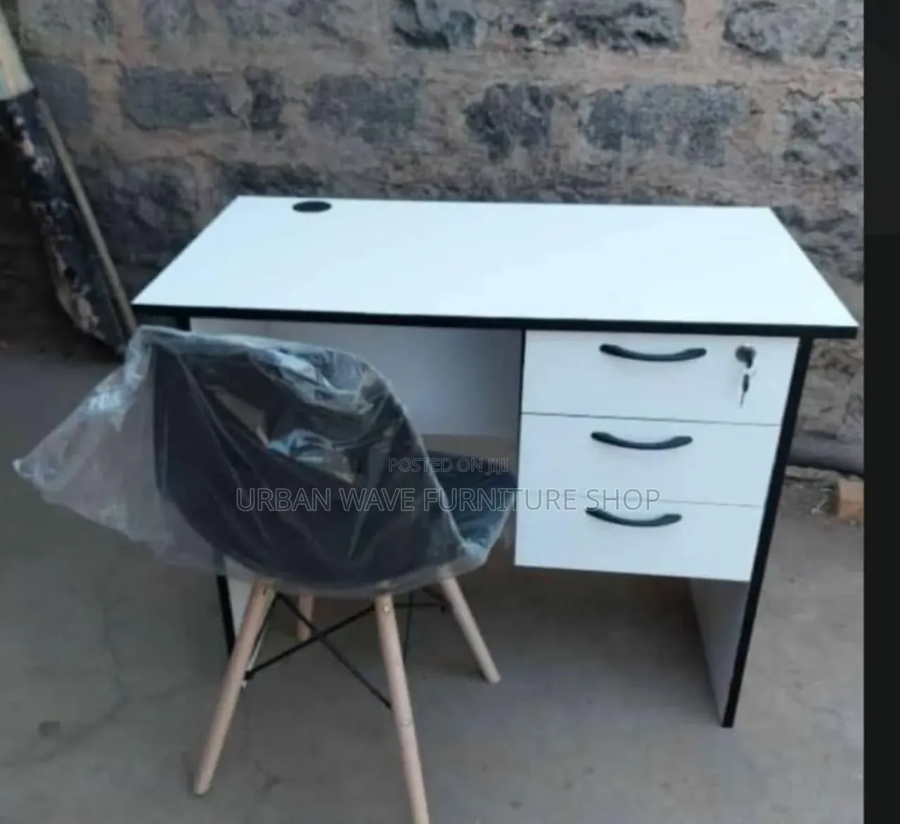 Small Spaces Office Furnitures Sets