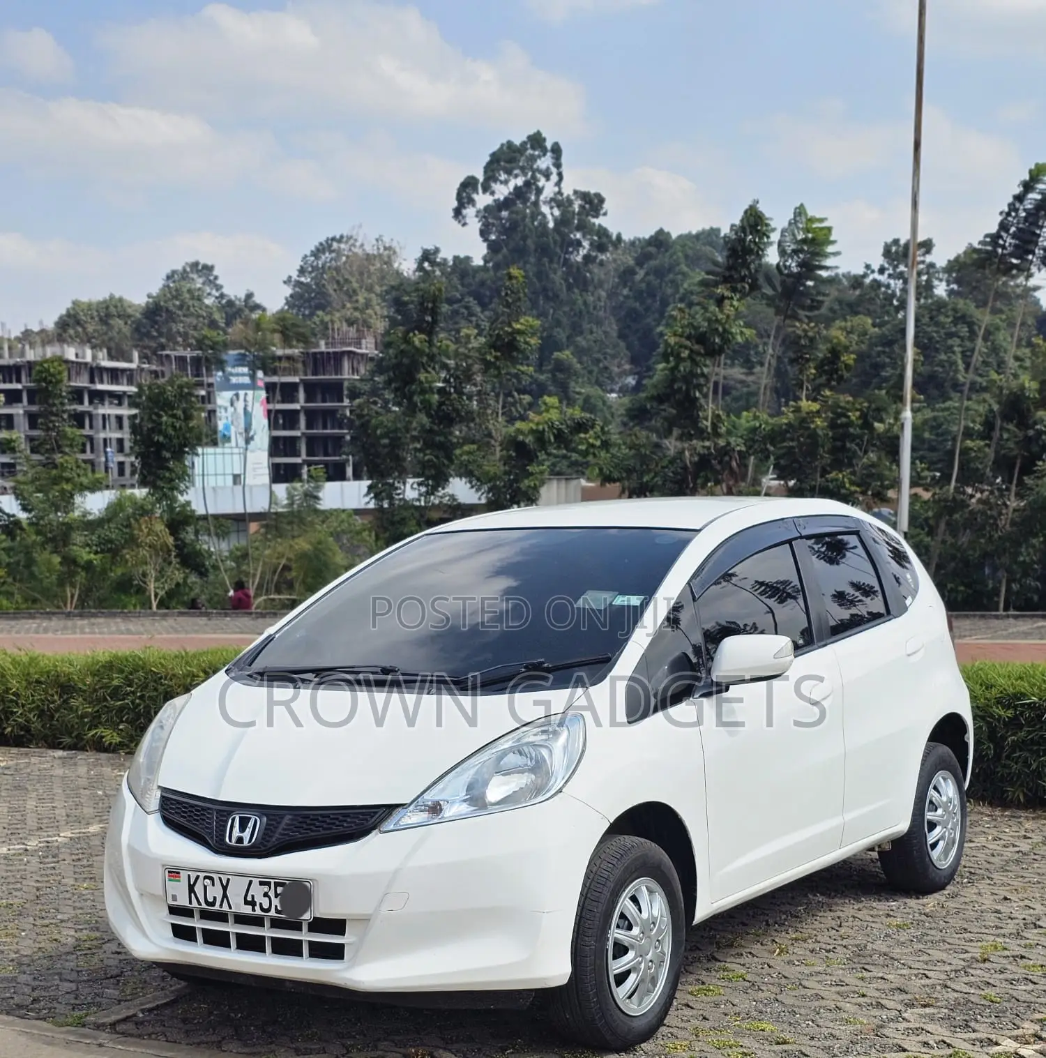 2012 Honda Fit 1300cc Non Hybrid Hatchback for Sale