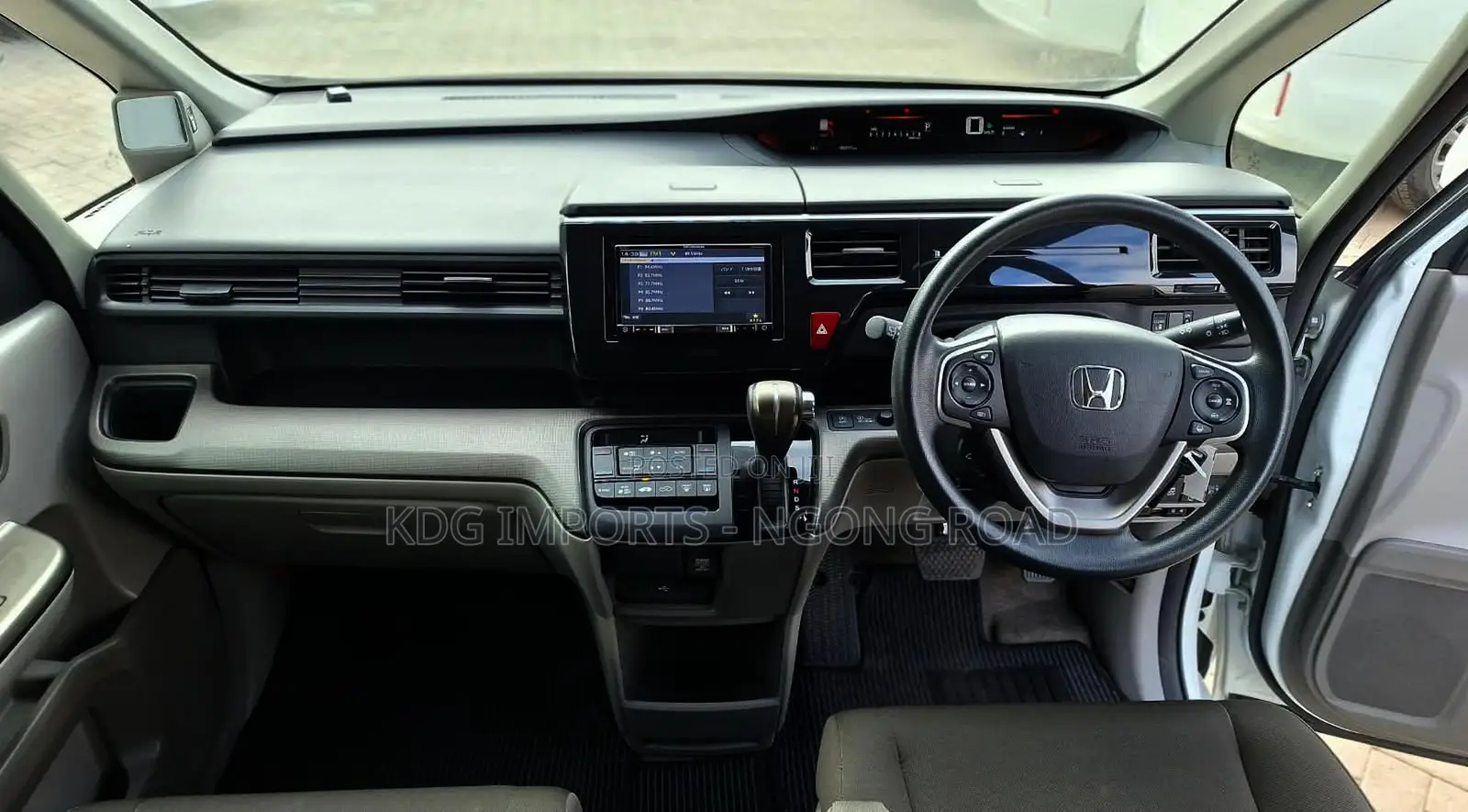Honda Stepwgn 2019 White