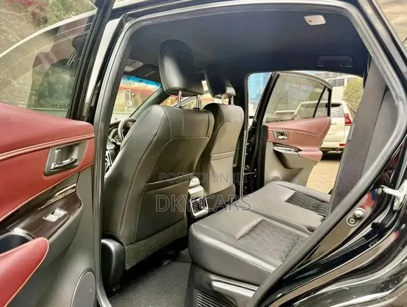 Toyota Harrier 2019 Black