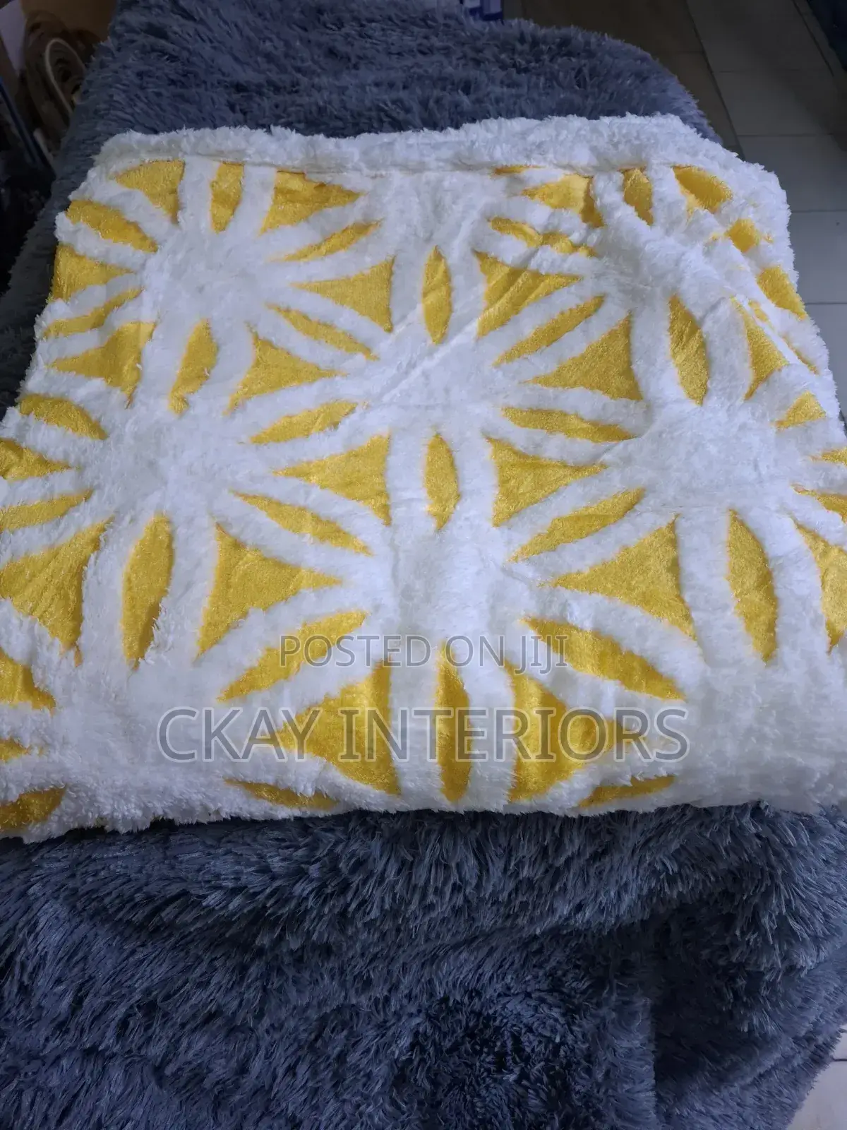 6 by 6 Cozy Fleece Woolen Duvets