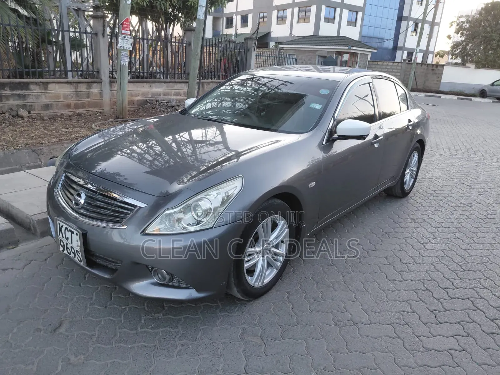Nissan Skyline 2011 Gray