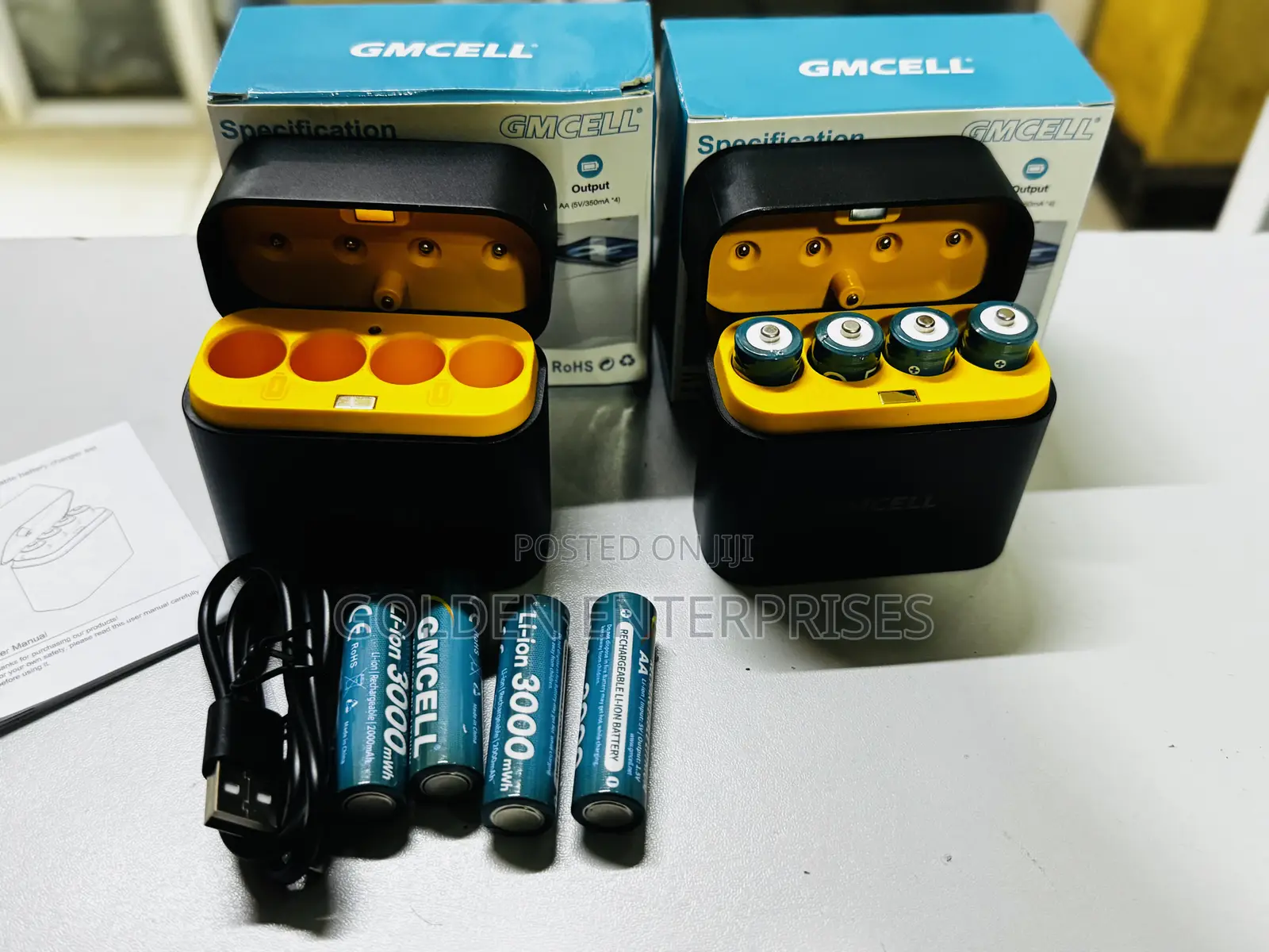 GMCELL AA Battery Charging Case – 4 Rechargeable Batteries Included