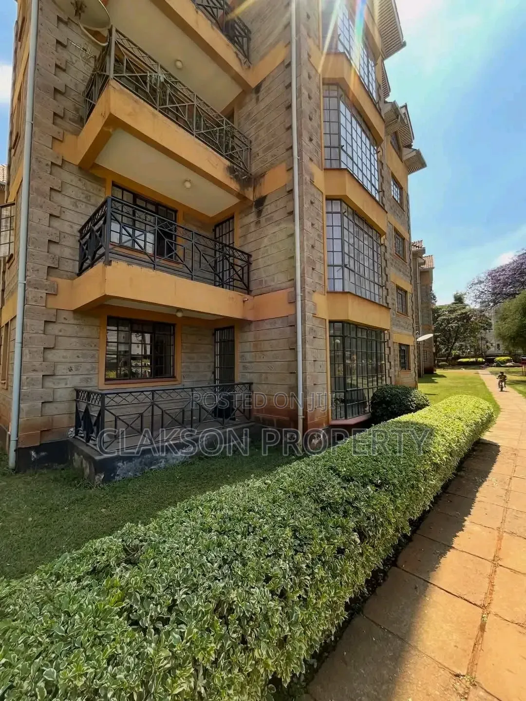 4bdrm Apartment in Lavington, Muthangari for rent