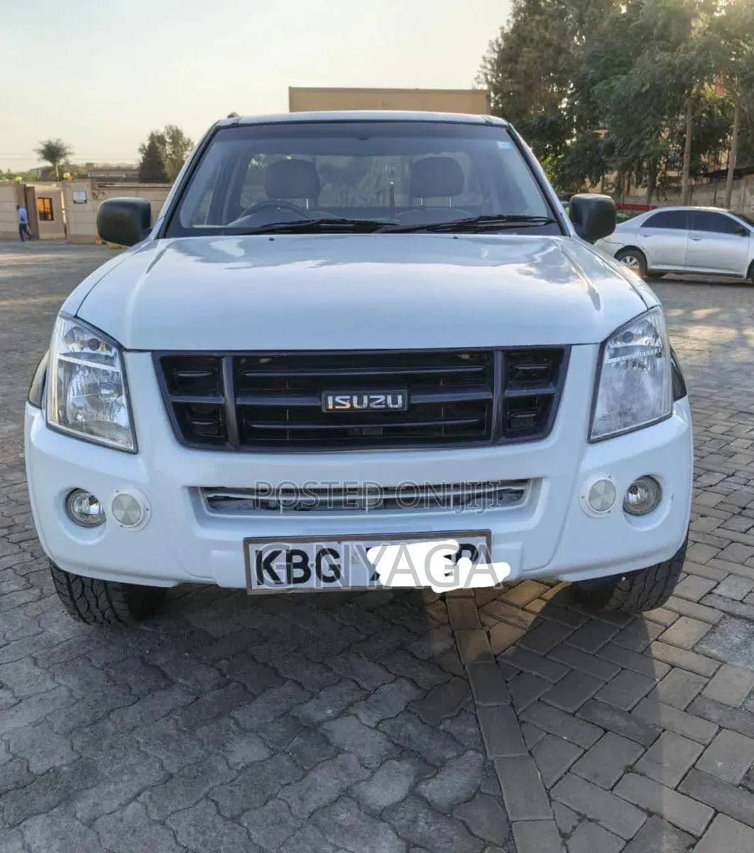 Isuzu D-MAX 2008 White