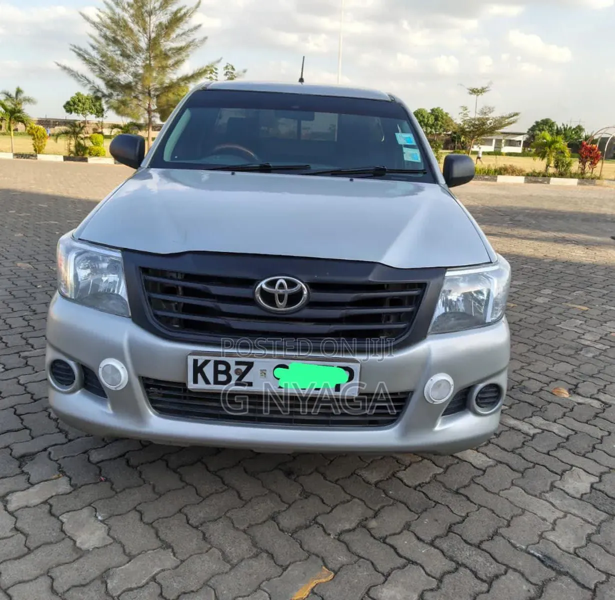 Toyota Hilux 2014 Silver