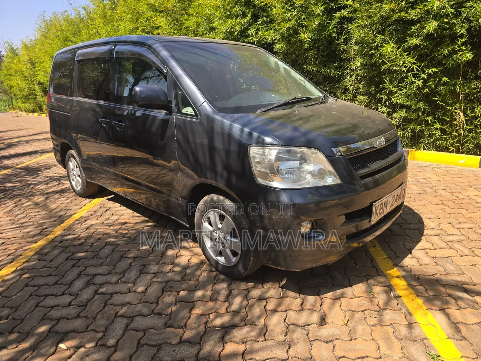 Toyota Noah 2003 Gray
