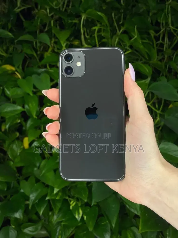 New Apple iPhone 11 128 GB Black