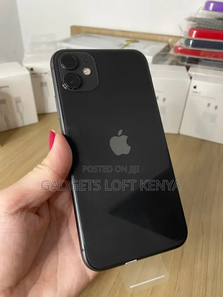 New Apple iPhone 11 128 GB Black