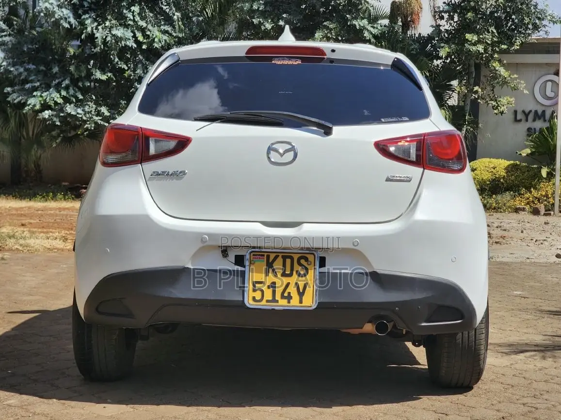 Mazda Demio 2019 White