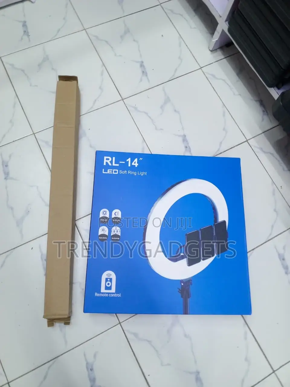 RL-14 Professional LED Ring Light - With Stand