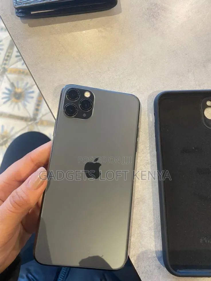 New Apple iPhone 11 256 GB Gray