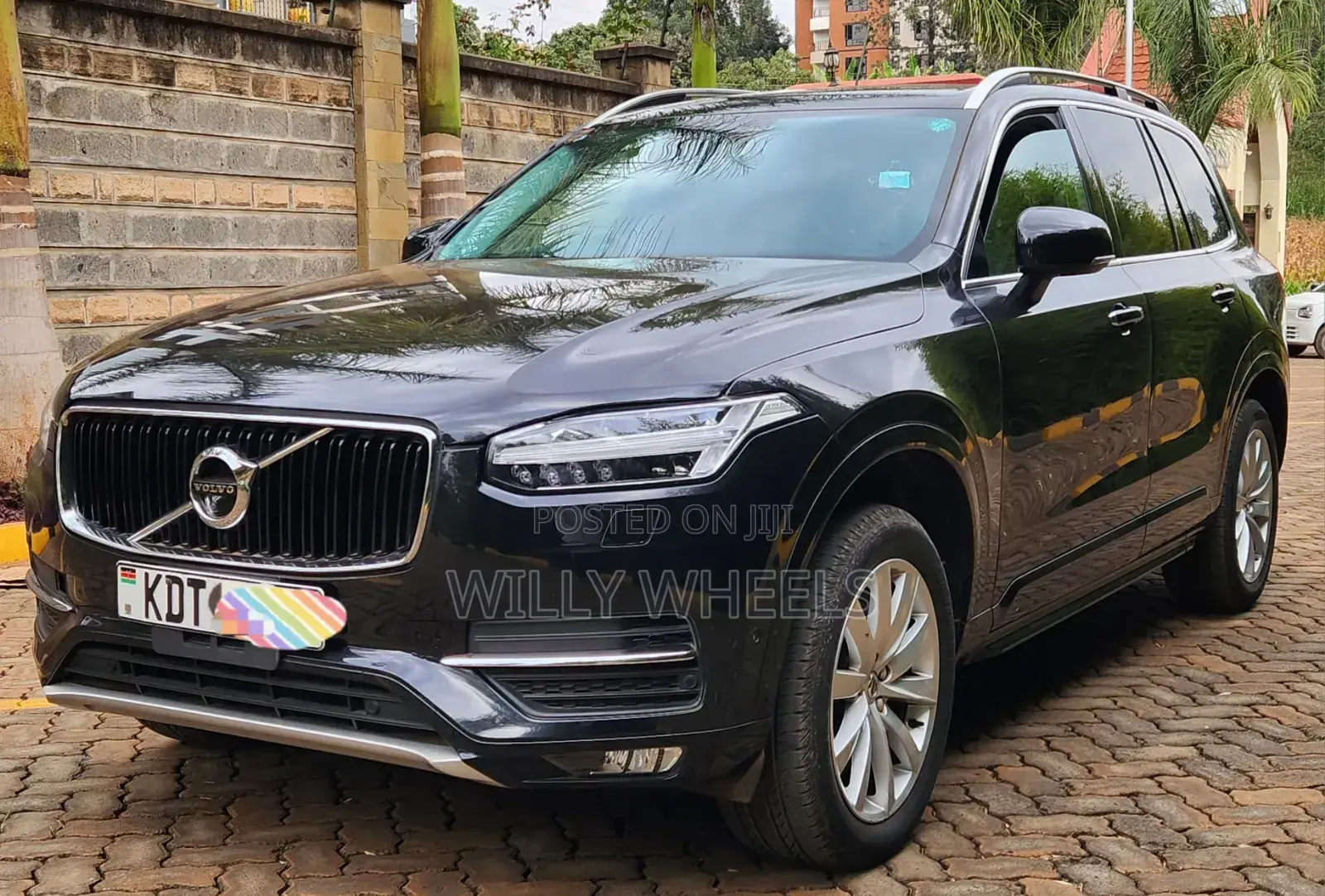 Volvo XC90 T5 Momentum AWD 2018 Black