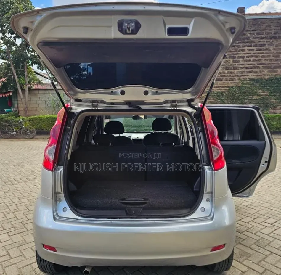 Nissan Note 2009 Silver