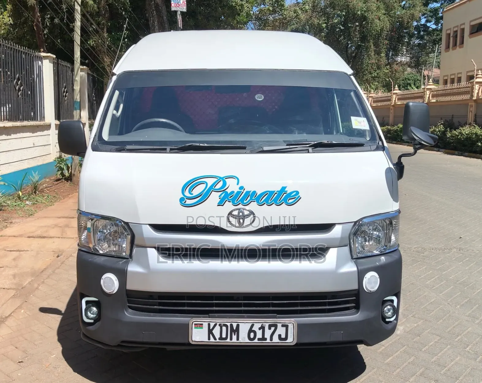 Toyota HiAce 2016 White