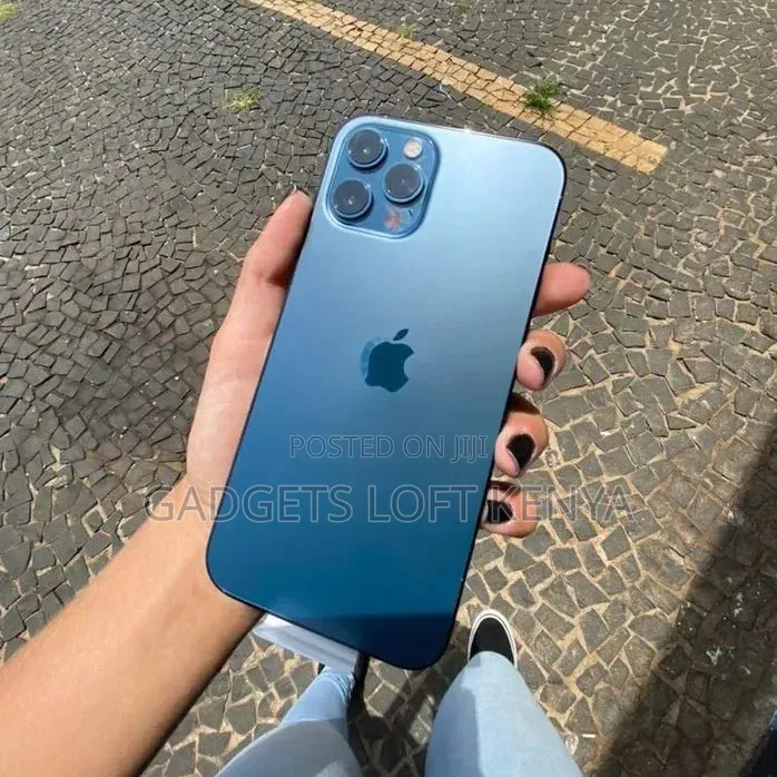 New Apple iPhone 12 Pro Max 128 GB Blue