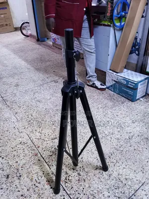 Strong Professional Tripod Stand .,..