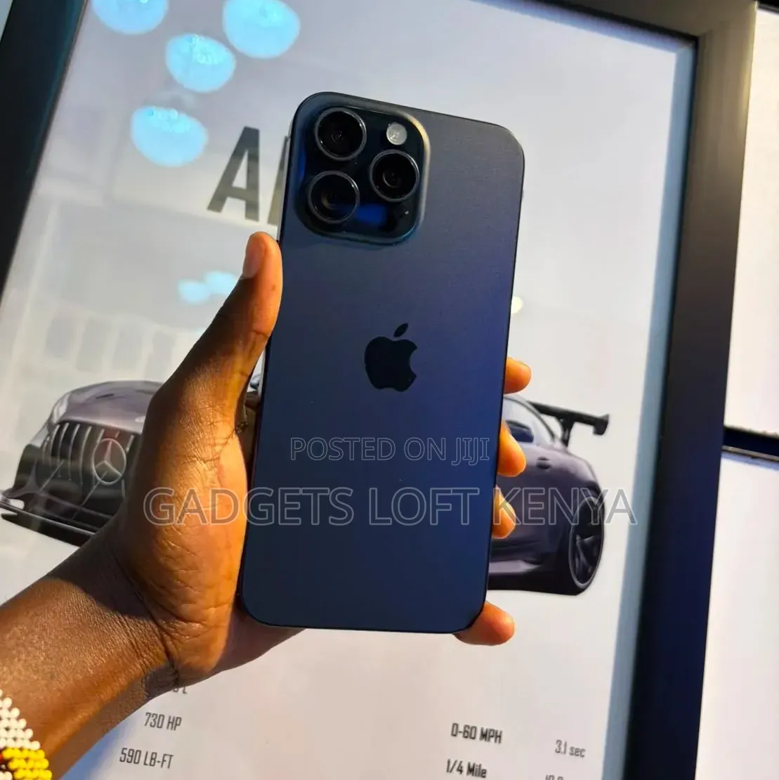 New Apple iPhone 15 Pro Max 256 GB Black