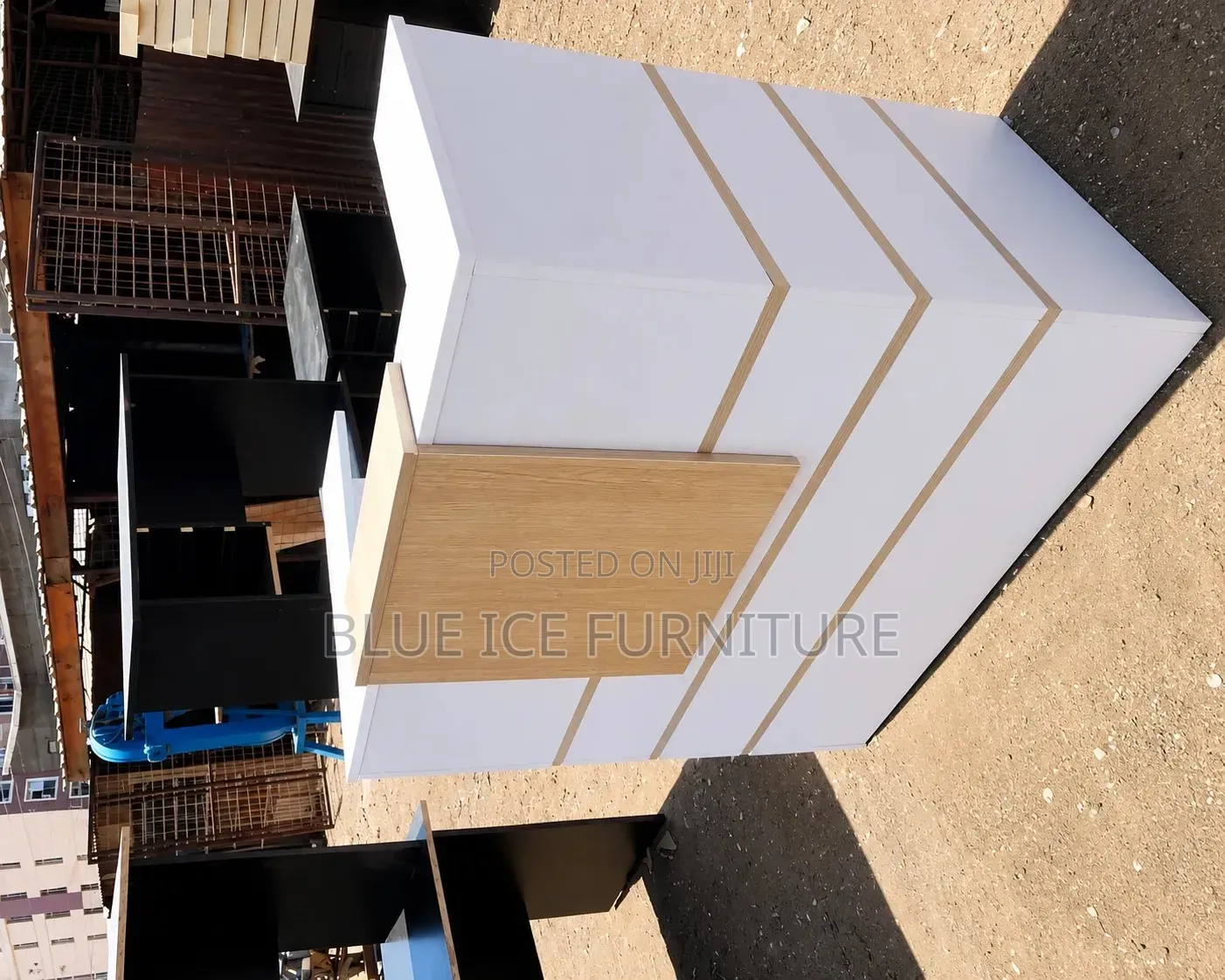 Modern White Reception Desk With Wooden Accent