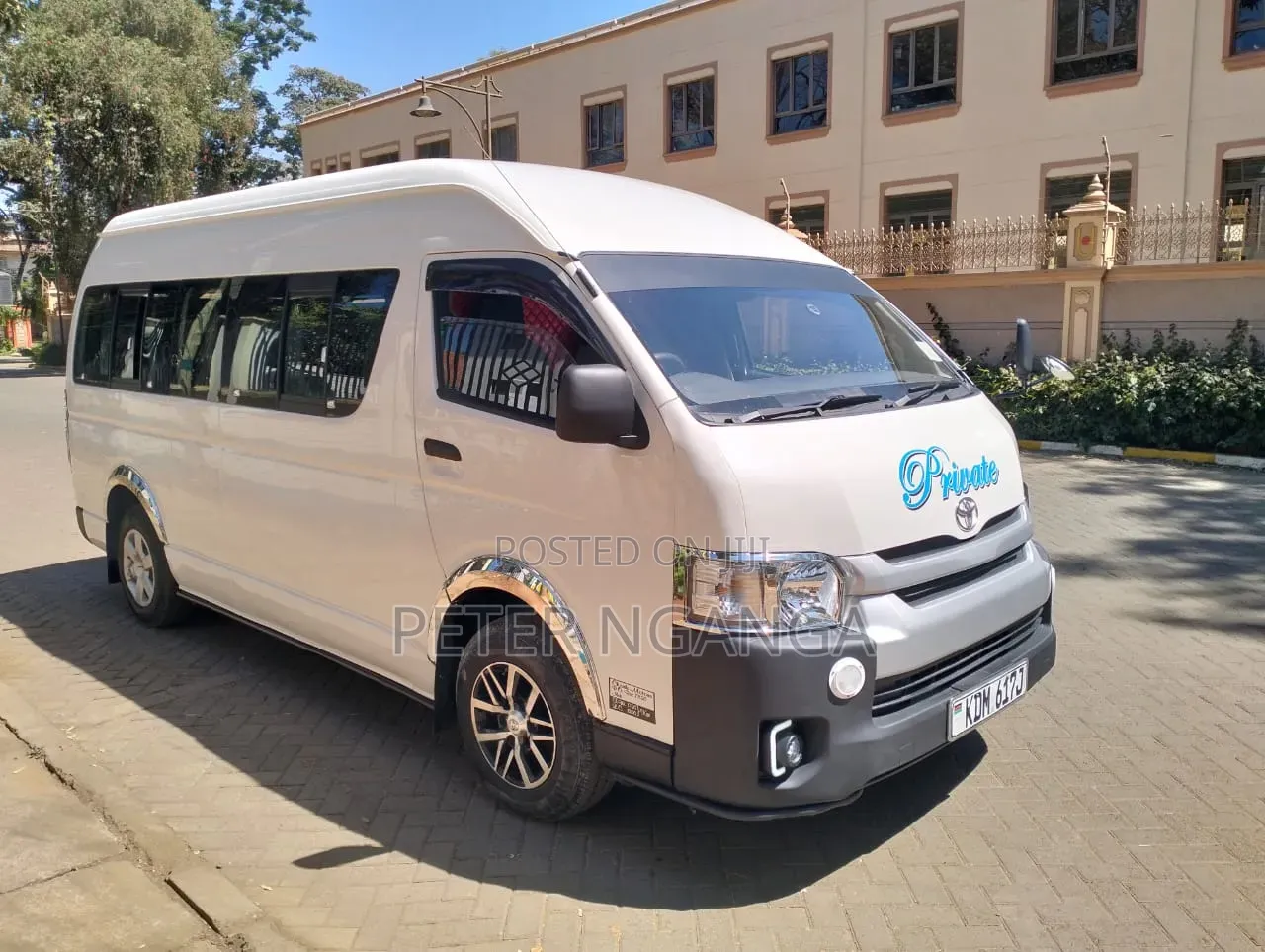 Toyota HiAce 2016 White