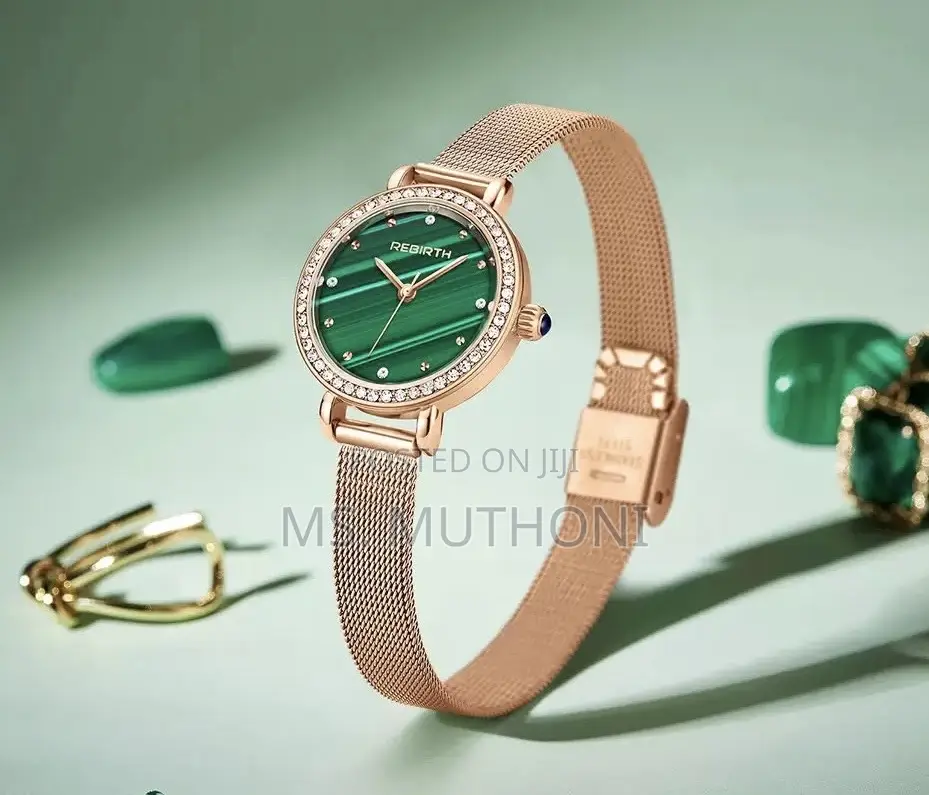 Emerald Green Malachite-Patterned Dial Luxury Watch