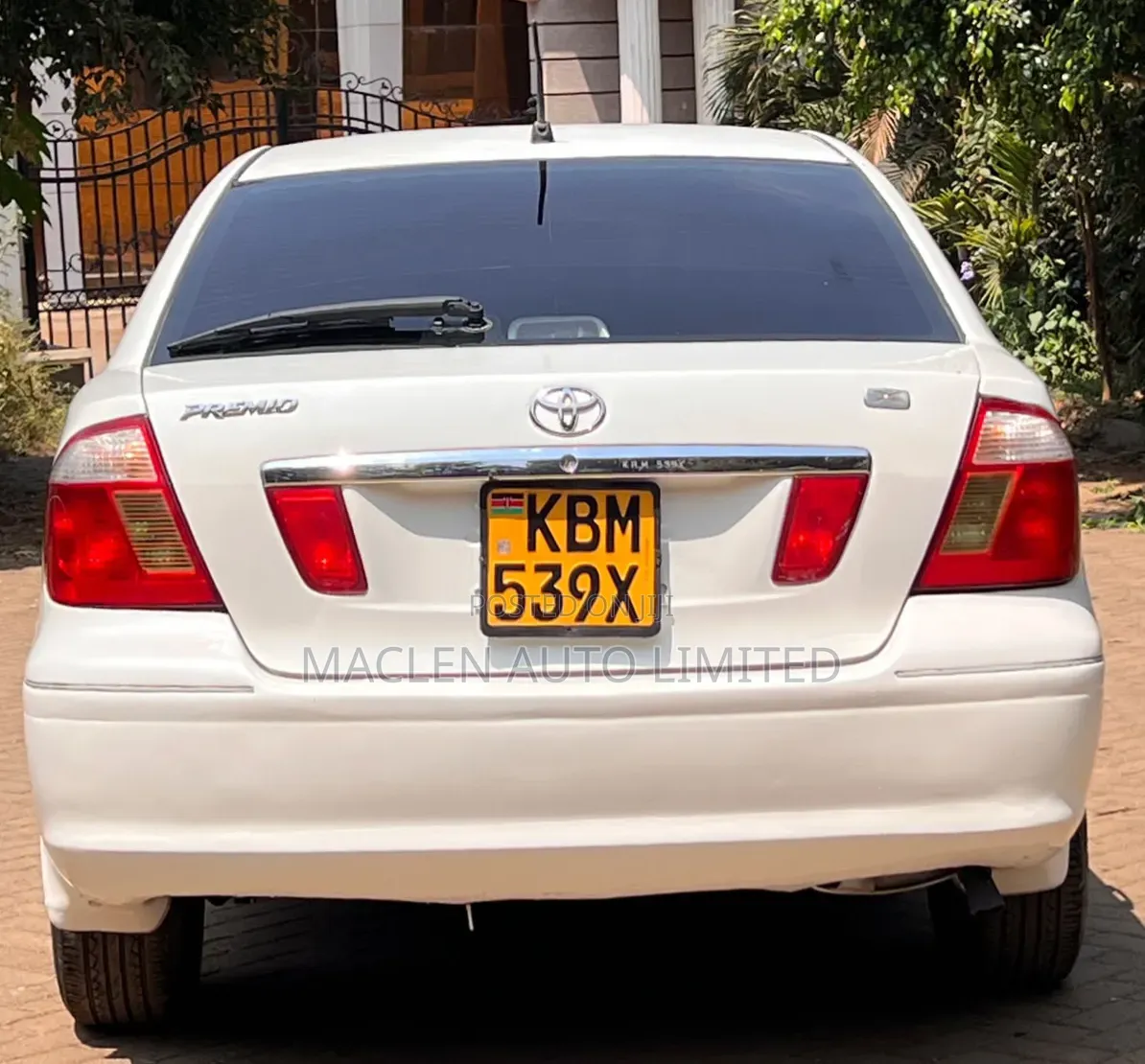 Toyota Premio 2005 White