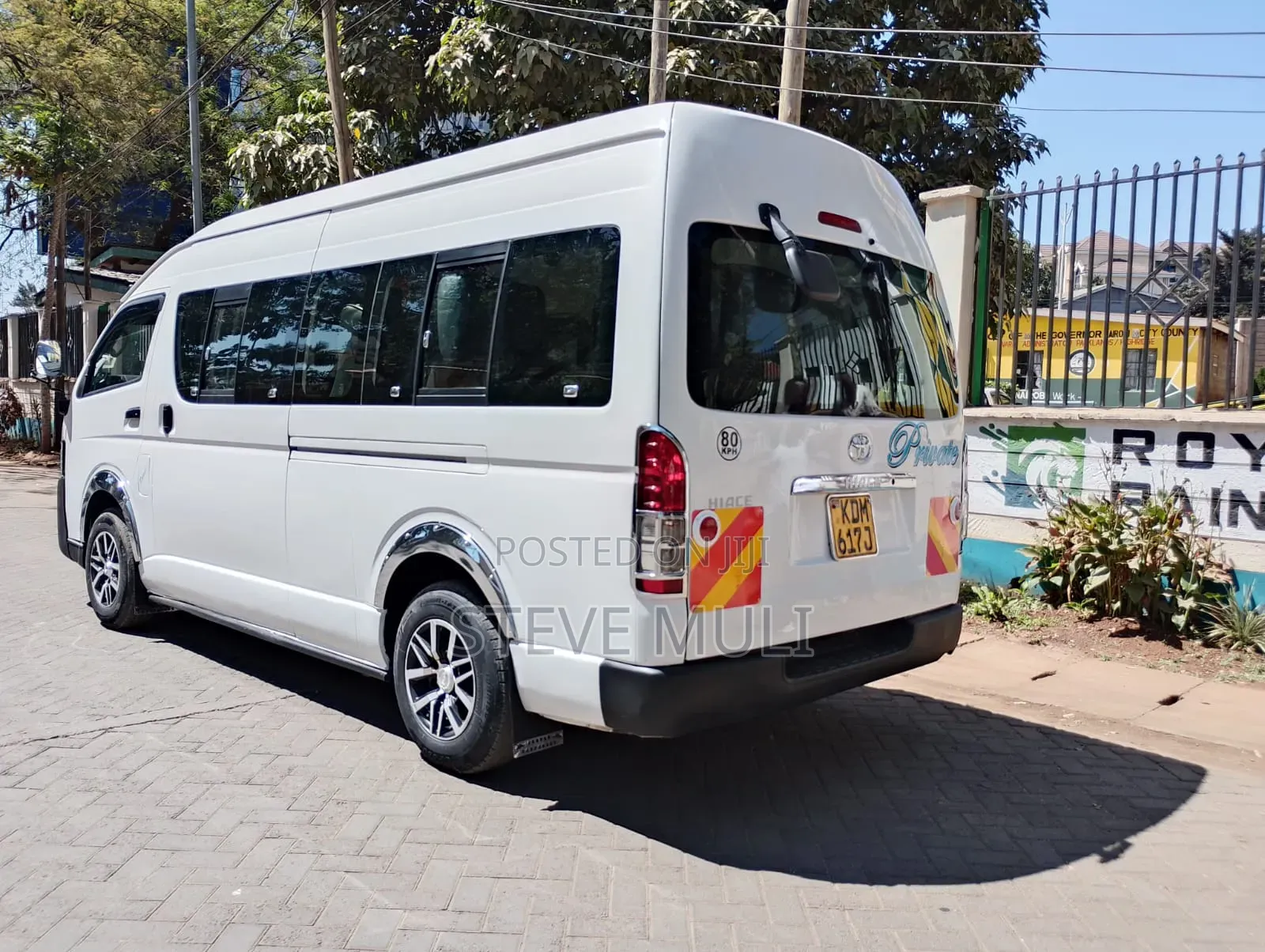 Toyota HiAce 2016 White