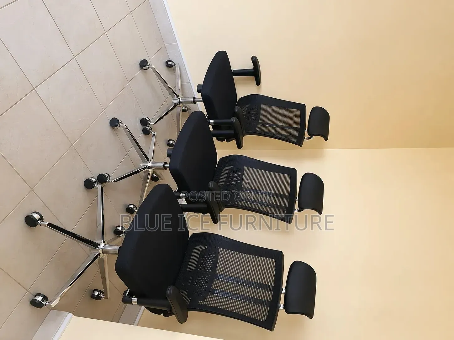 Ergonomic Mesh Office Chair With Headrest Chrome Base