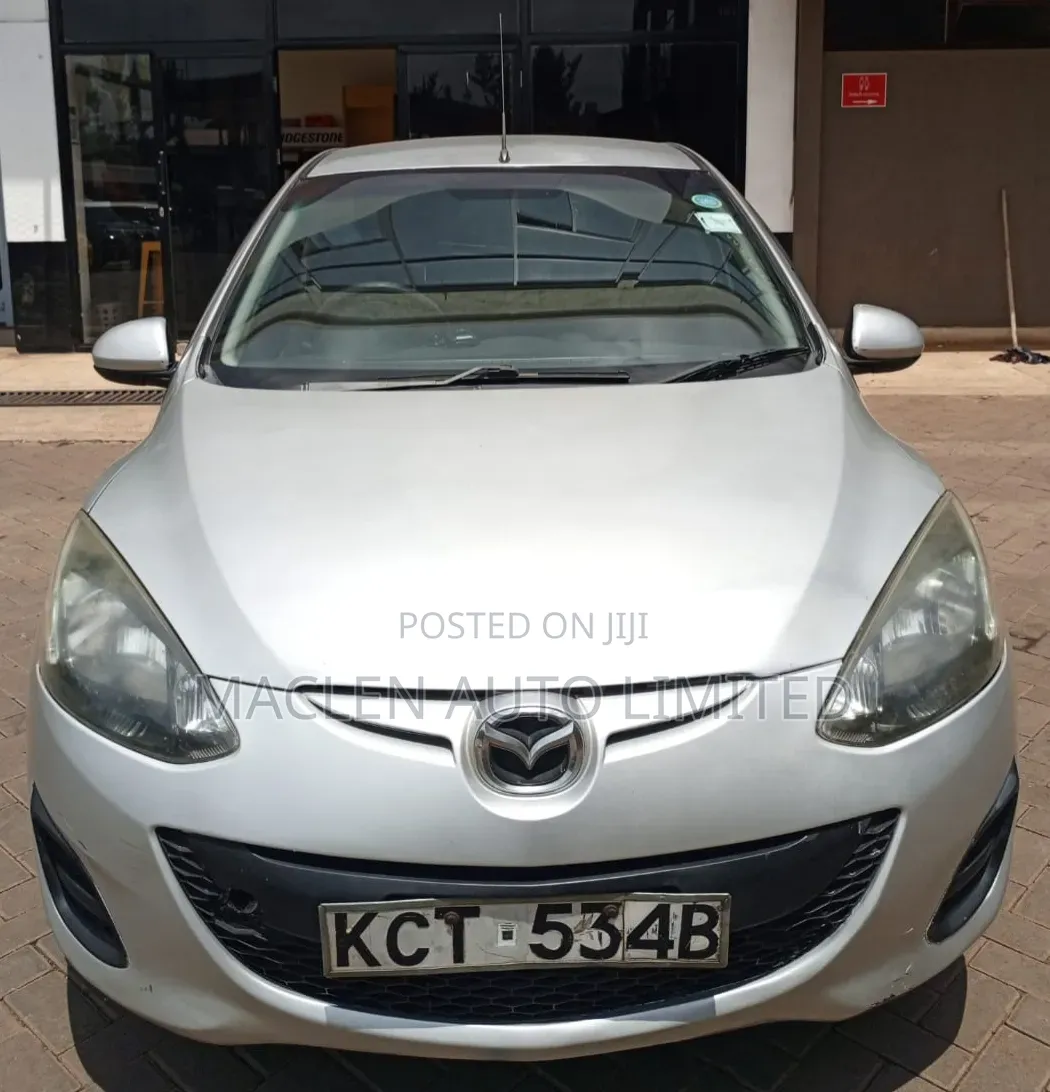 Mazda Demio 2012 Silver