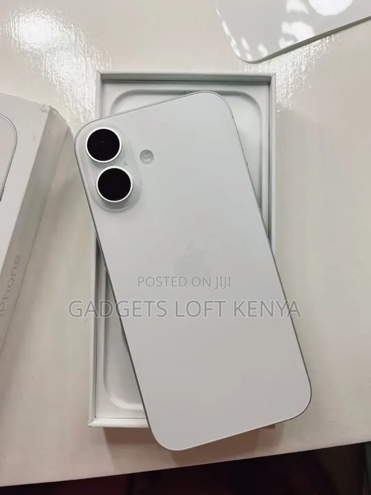 New Apple iPhone 16 Plus 128 GB White