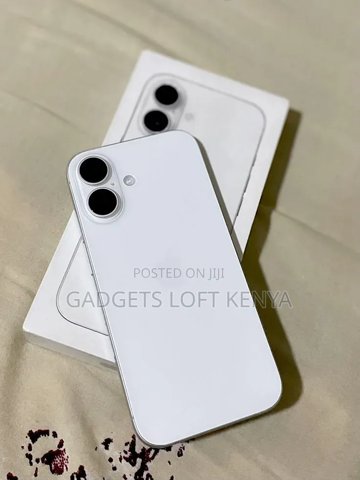 New Apple iPhone 16 Plus 128 GB White