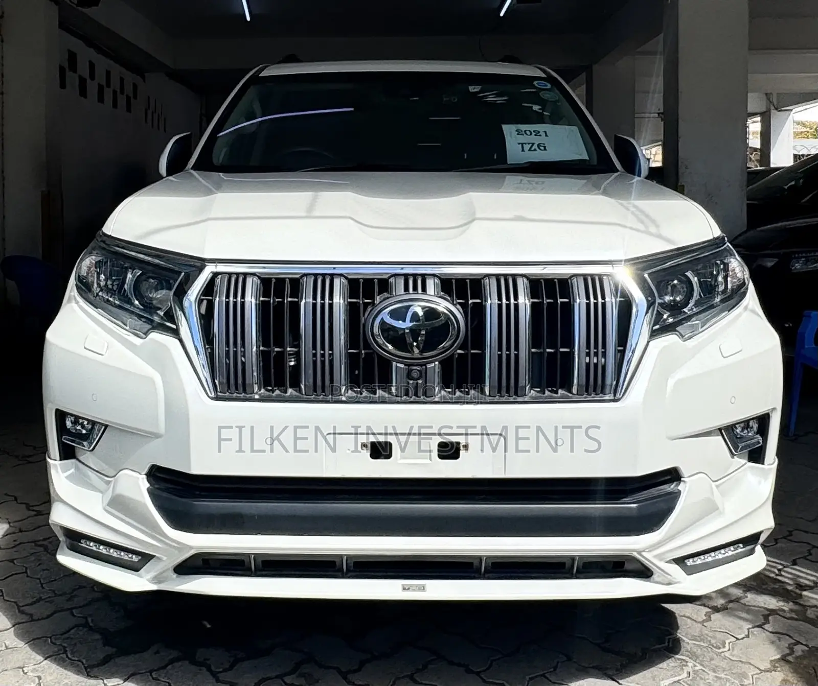 Toyota Land Cruiser Prado 2.8 2021 White
