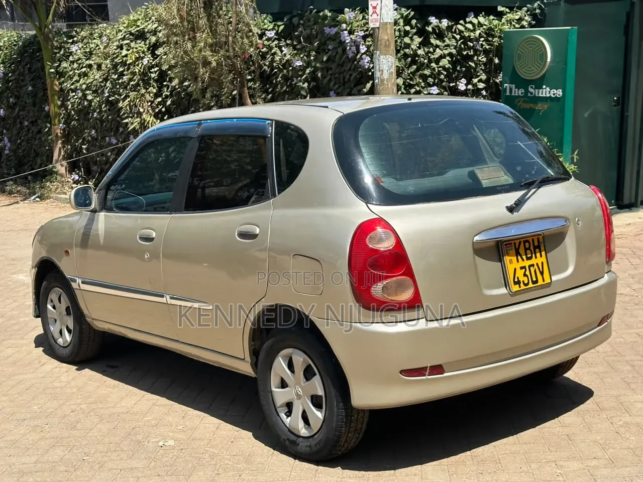 Toyota Duet 2001 Beige