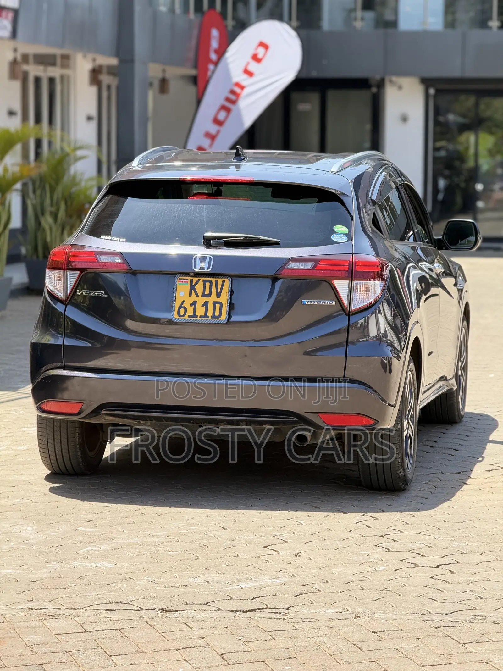 Honda Vezel 1.5 Hybrid 4WD 2018 Gray