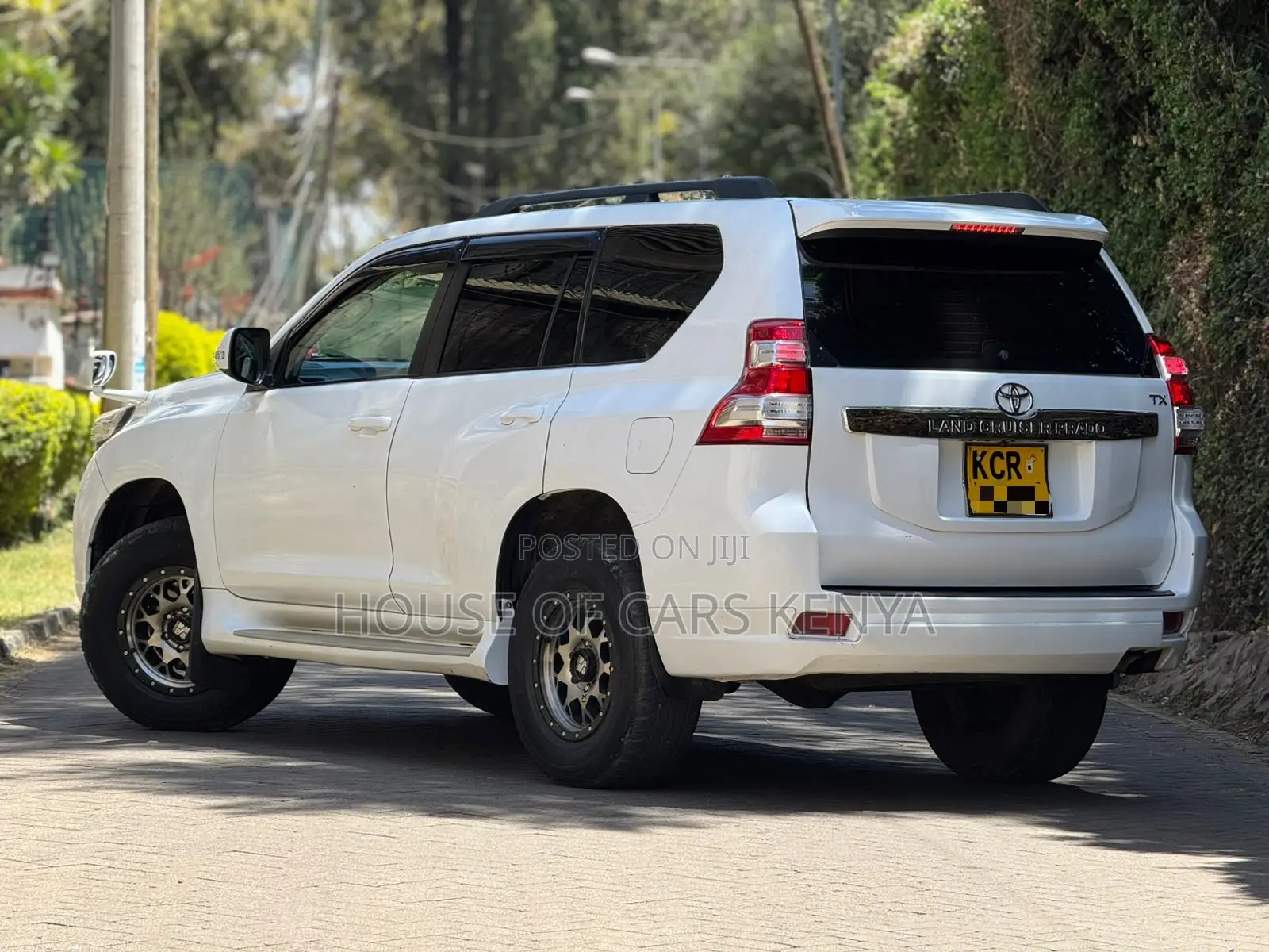 Toyota Land Cruiser Prado 2.7 i 2011 White