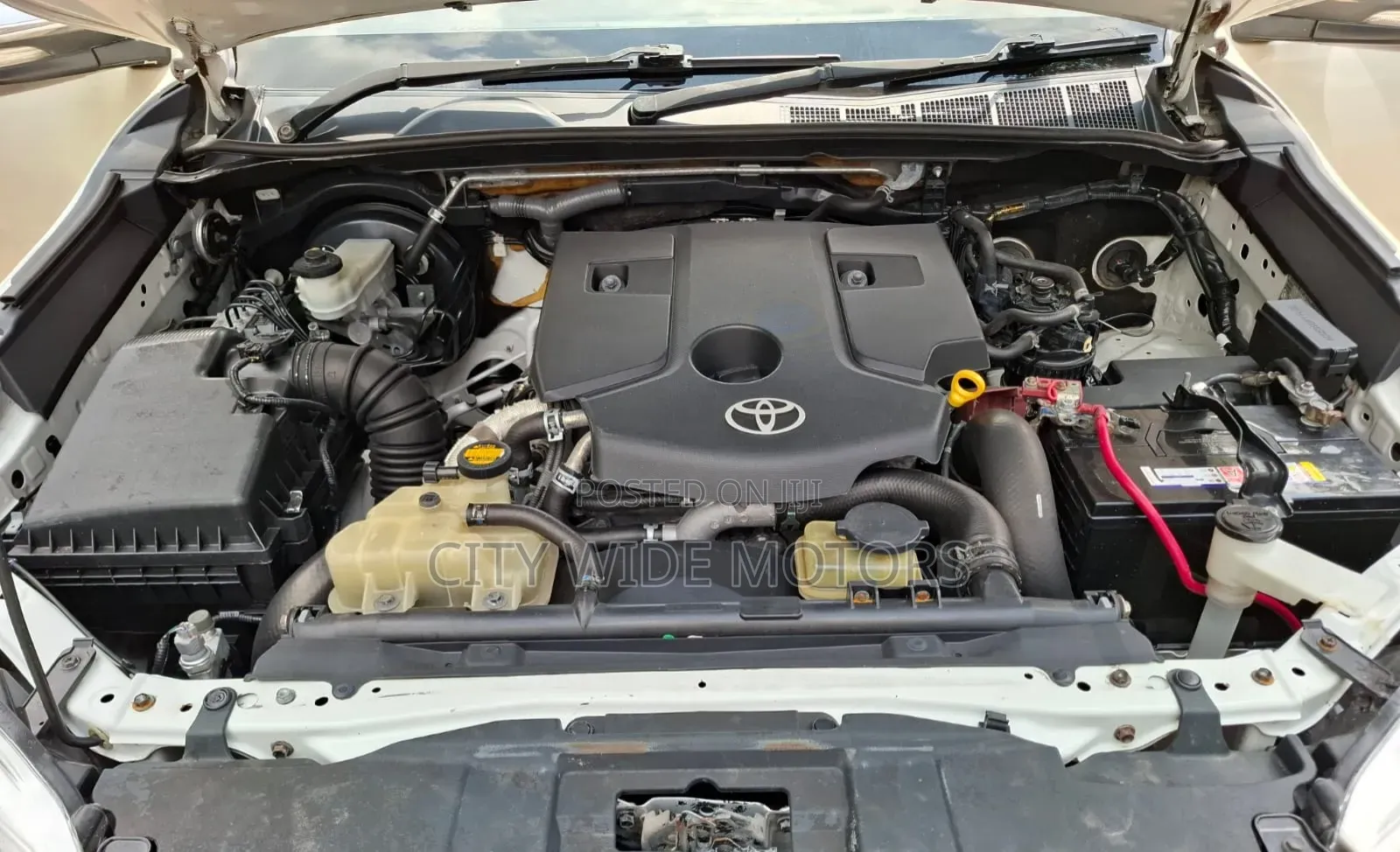 Toyota Hilux 2016 White