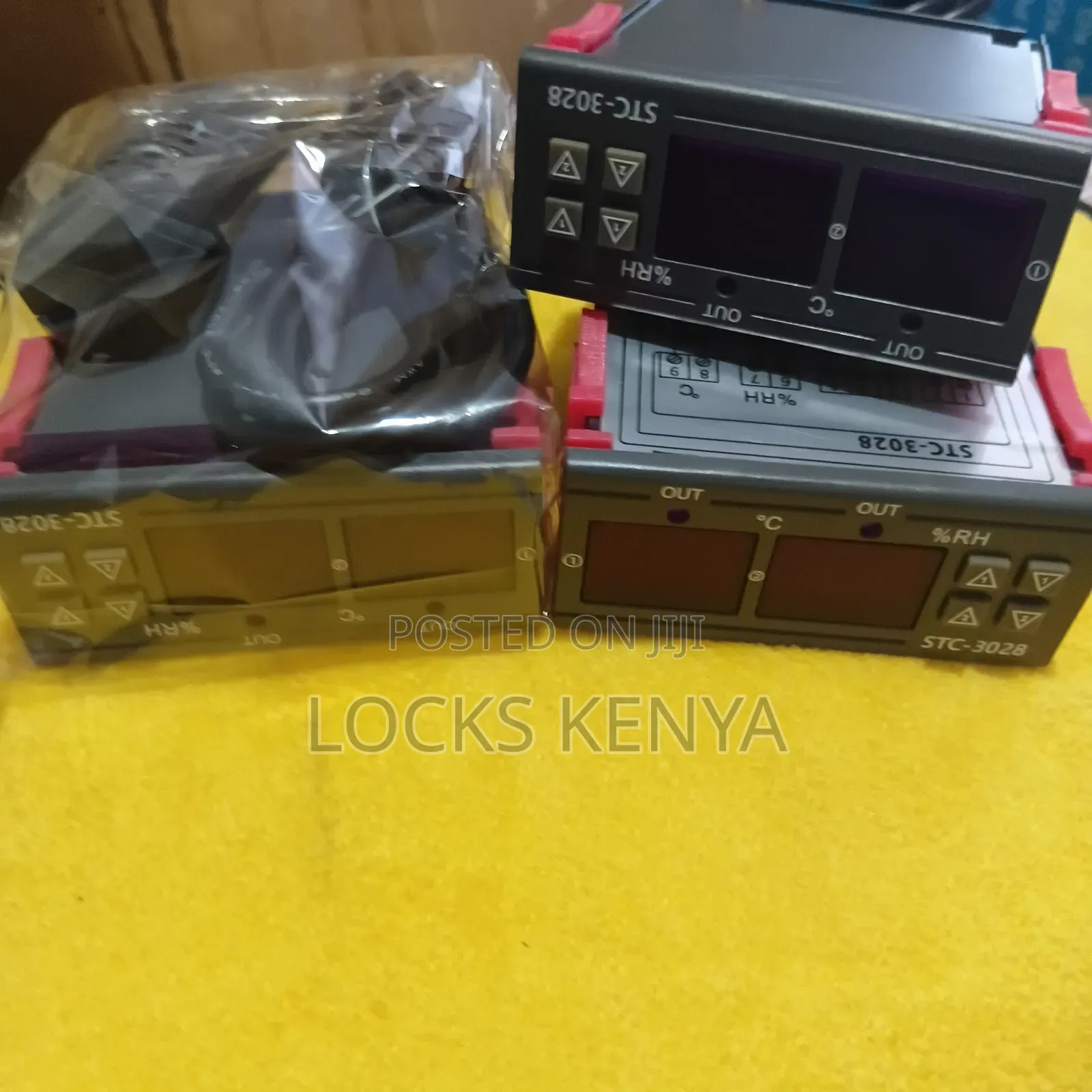 Hospital STC-3028 Temperature Humidity Controller